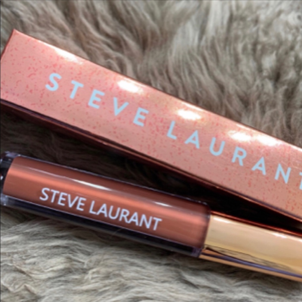 Steve laurant  Lip Gloss (posh)